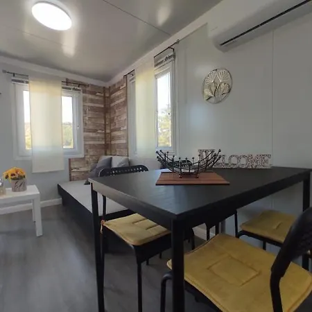 Mountain View Dimilia *