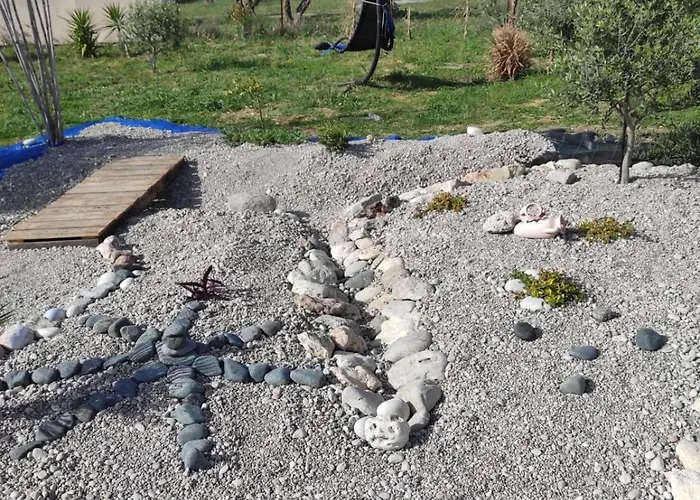 Mountain View Dimilia 펜션