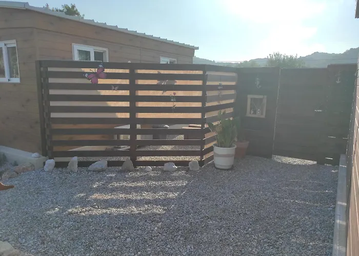 Mountain View Dimilia 펜션